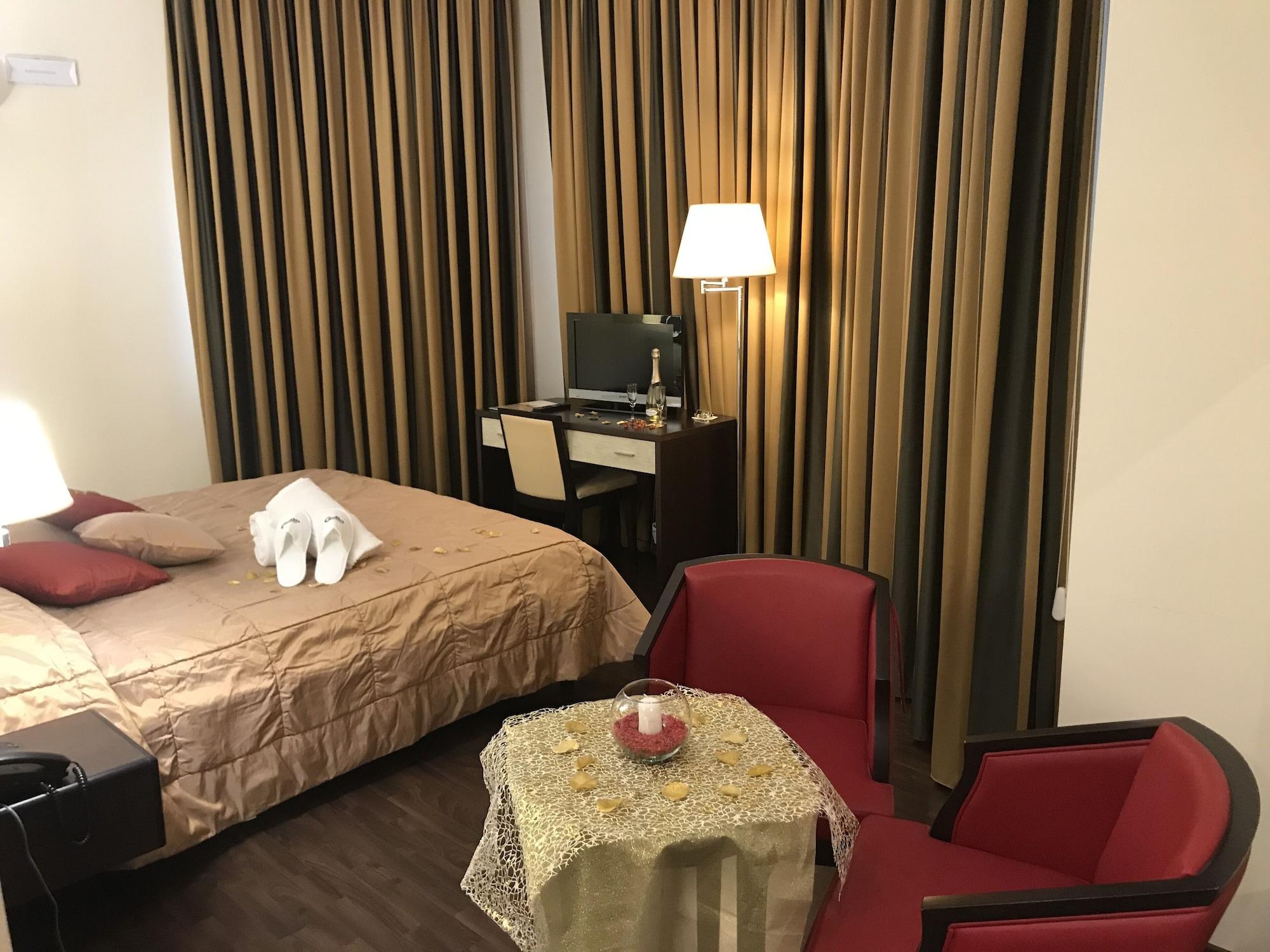 Gullo Hotel Acconia Ngoại thất bức ảnh