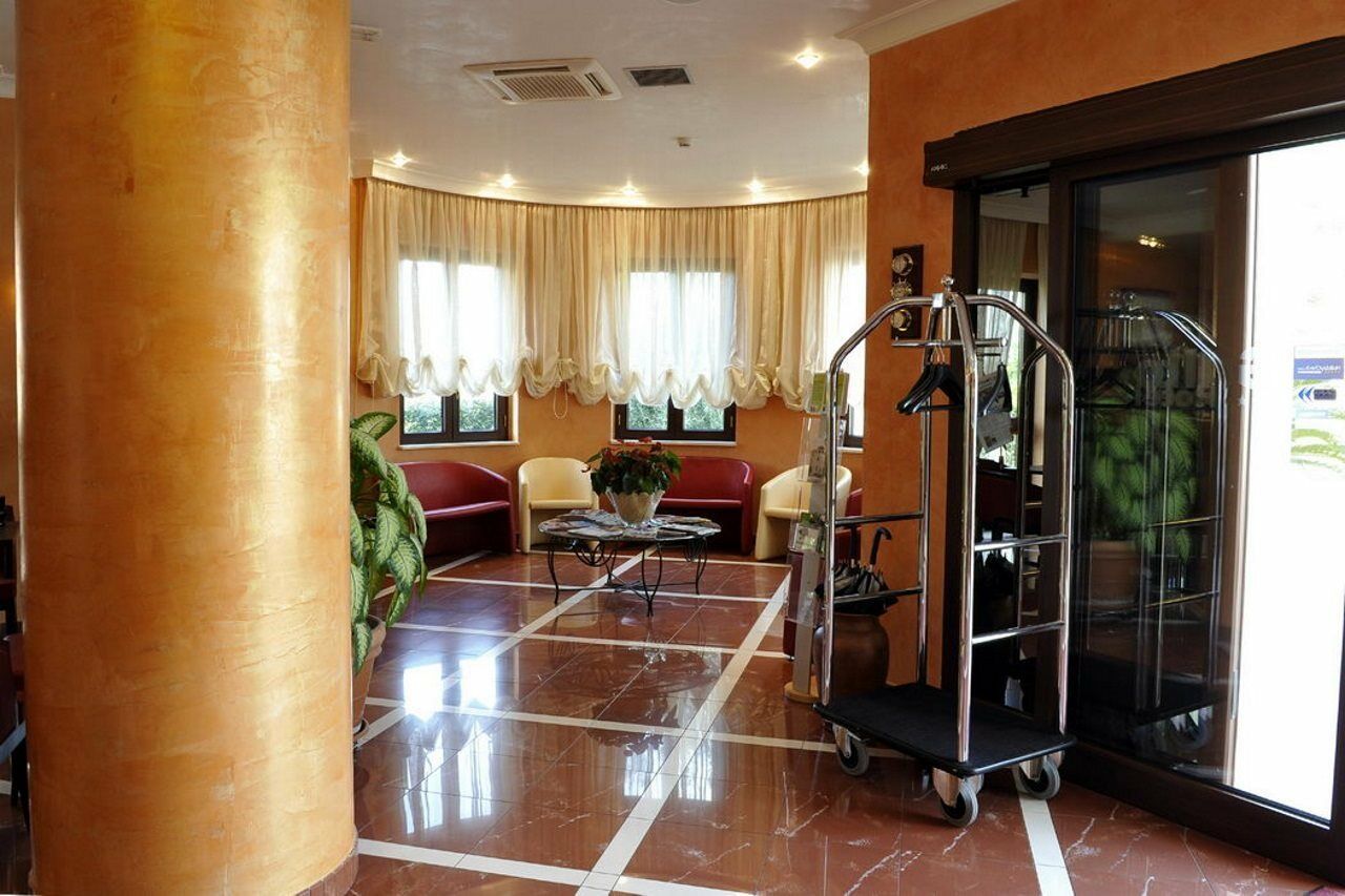 Gullo Hotel Acconia Ngoại thất bức ảnh